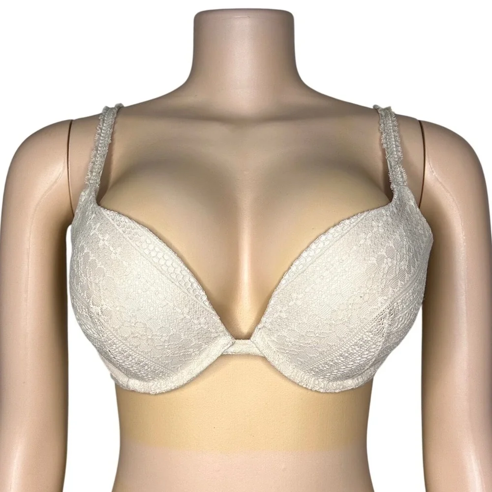 Victoria's‎ Secret Push Up Bra Size 34D Cream